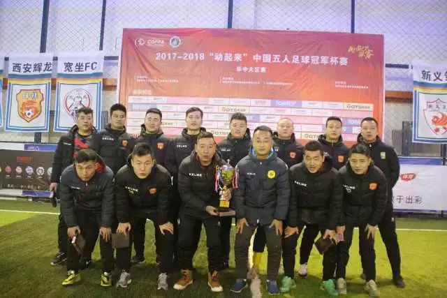 名记：詹姆斯一直想运作欧文与他一同重返骑士 但独行侠无意交易